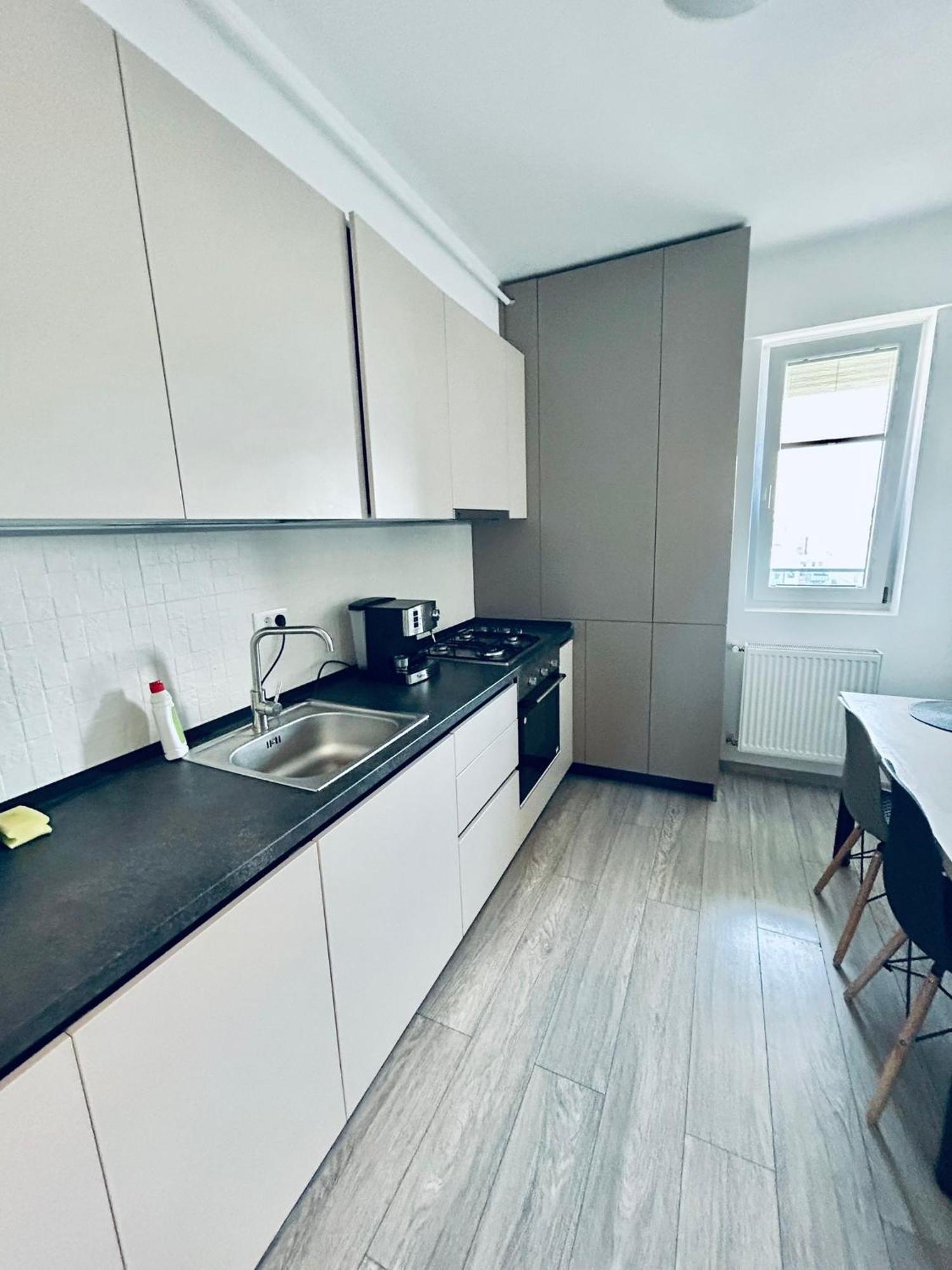 Cozy Collection Apartments At Palas Mall Iasi Buitenkant foto