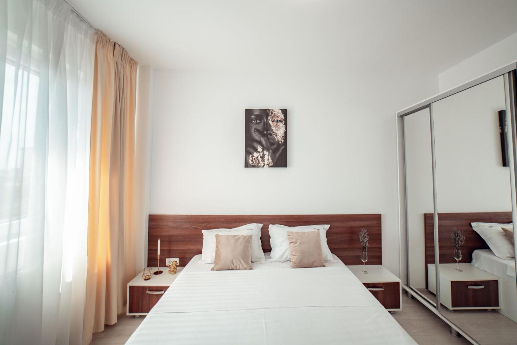 Cozy Collection Apartments At Palas Mall Iasi Buitenkant foto